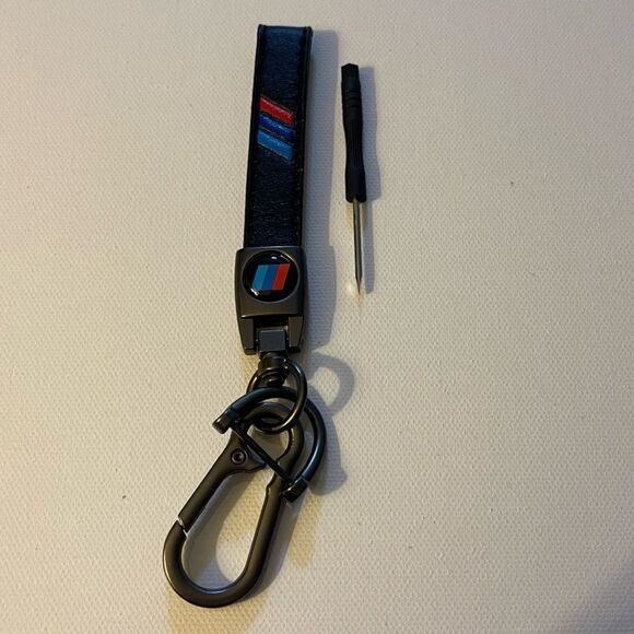 BMW Motorsports Keyfob Keychain in Black Leather NWT - Picture 3 of 4